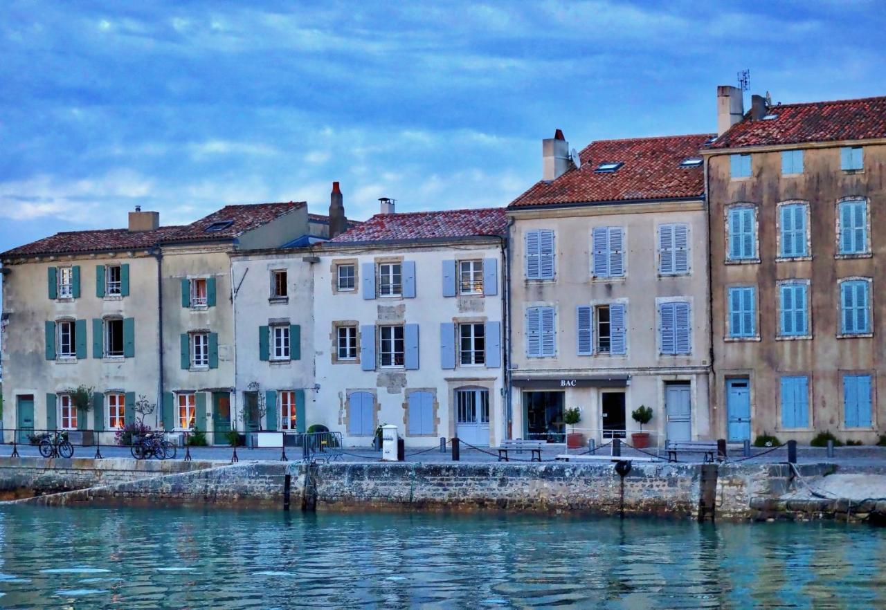 A 150M Du Port De St-Martin-De-Re, Studio Pour 2 Saint-Martin-de-Re Exterior photo